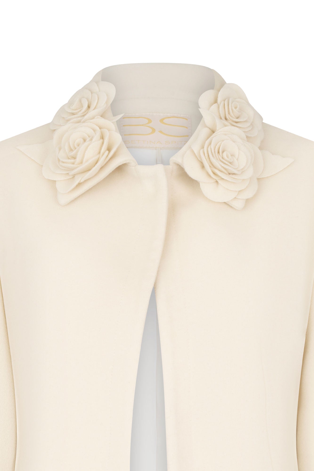 CHAQUETA VALENTINA CUELLO ROSAS NÁCAR