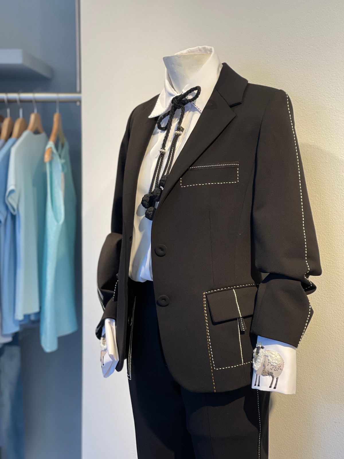 BLAZER JUAN CARTOON NEGRO