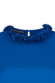 BLUSA SESGO CUELLO PETALOS MANC.AZUL