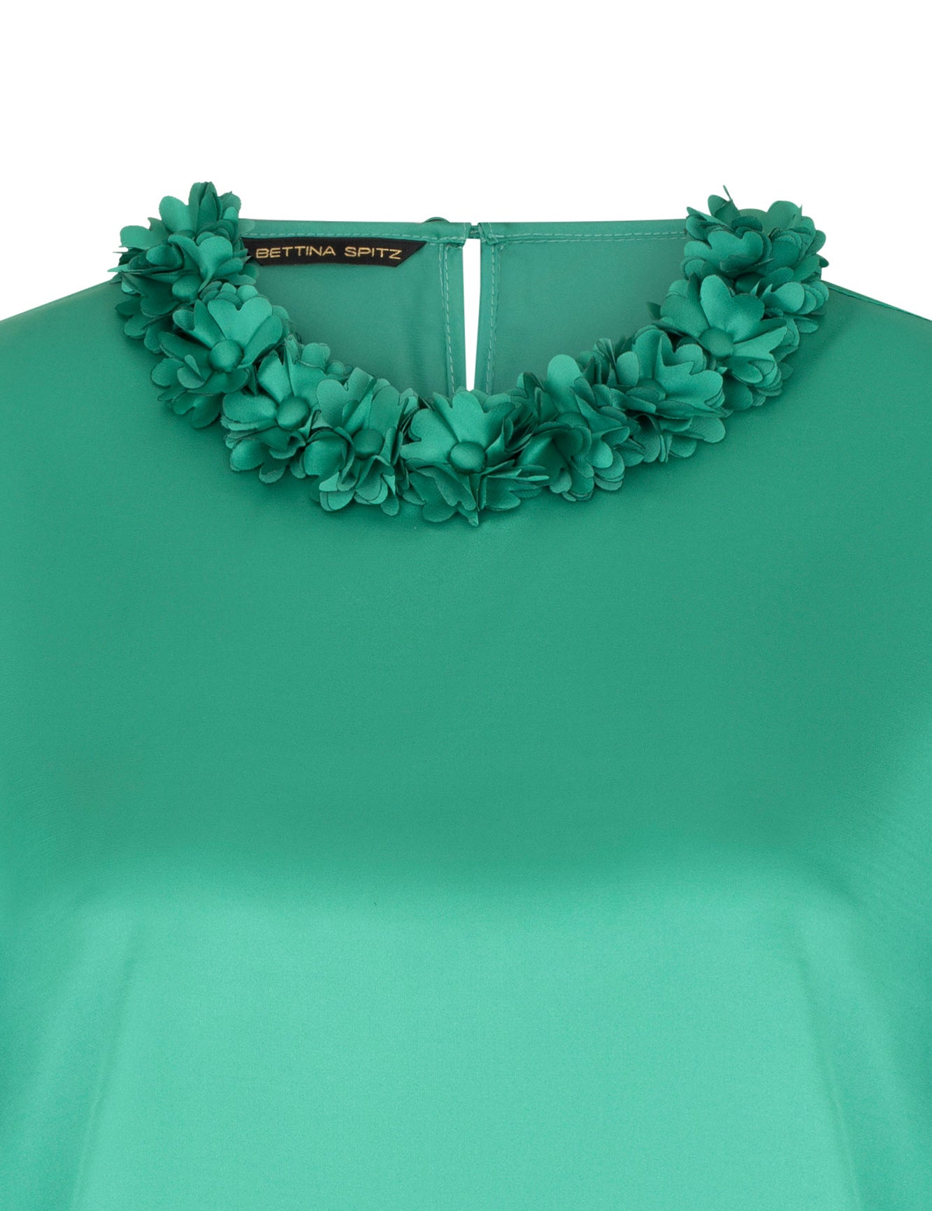 BLUSA-SESGO-CUELLO-PETALOS-MANC.VERDE-ZOOM.jpg