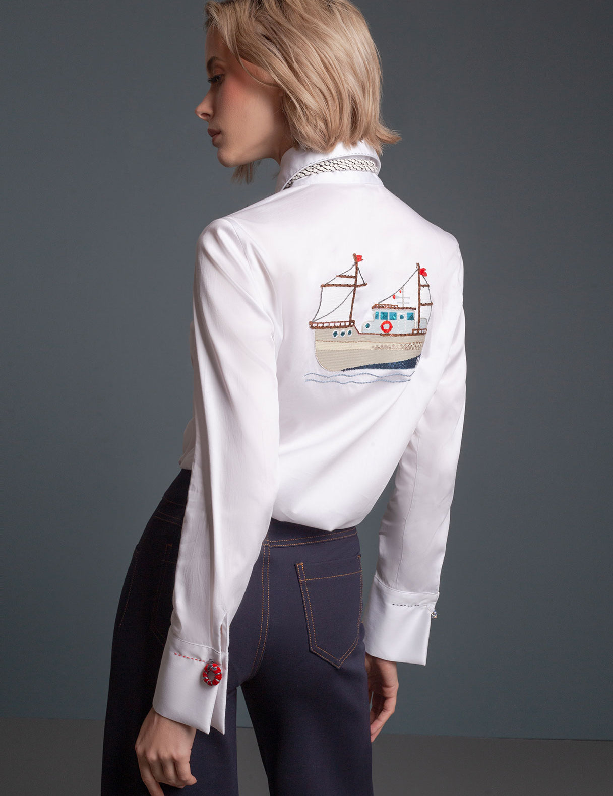 CAMISA-SOL-MARINERO-MANCORNA-BLANCO-modelo-1.jpg