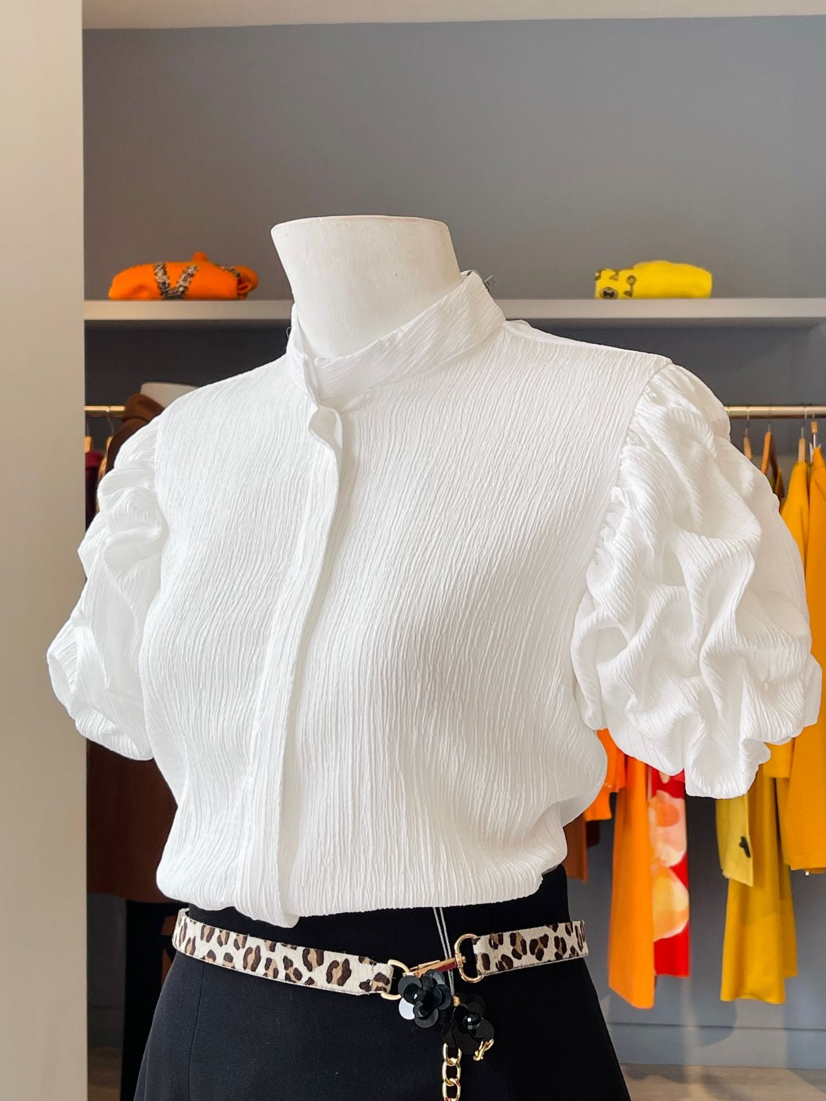 CAMISA NERU MANGUITA PELLIZCOS BLANCO
