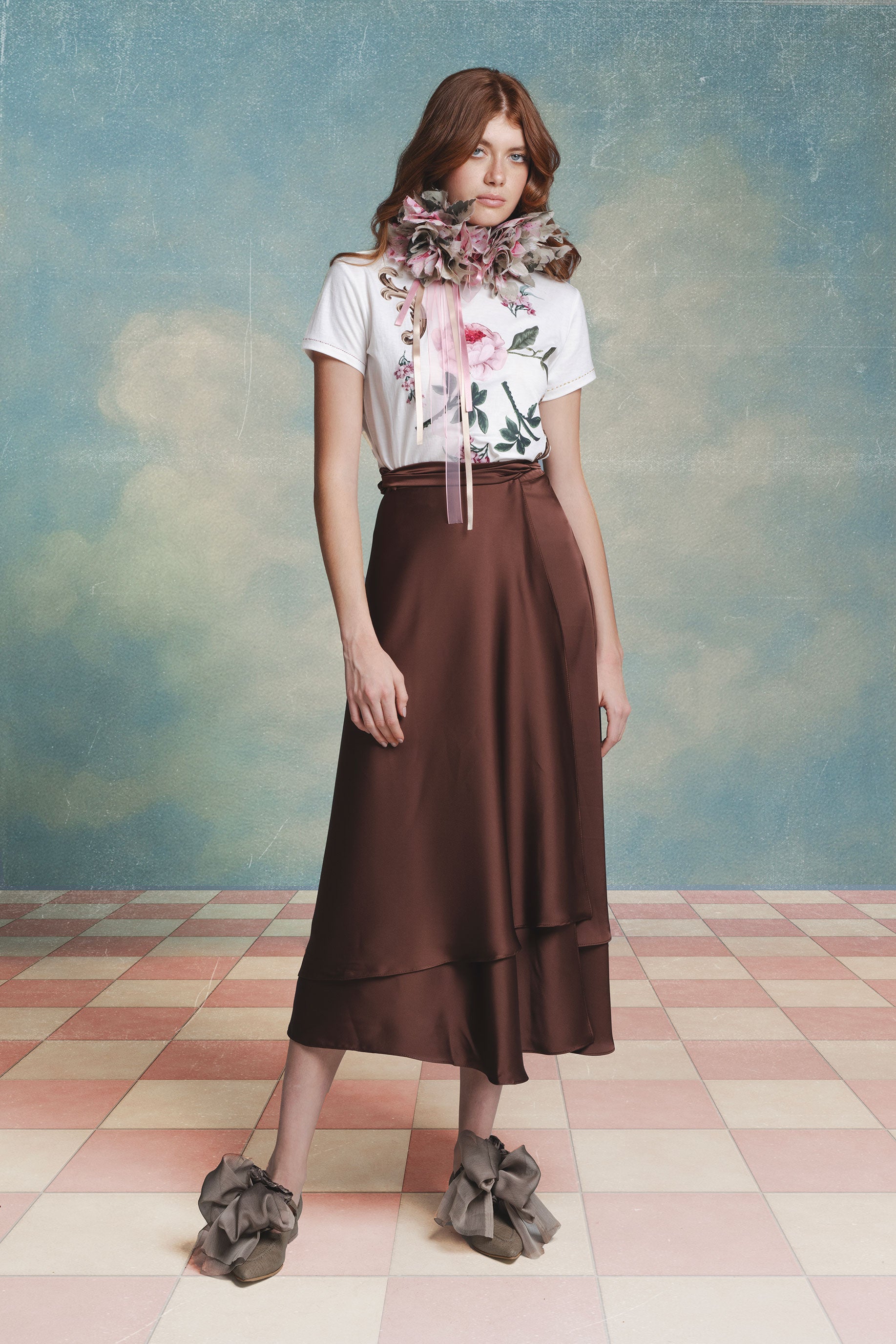 FALDA CAPAS AMARRAR CHOCOLATE