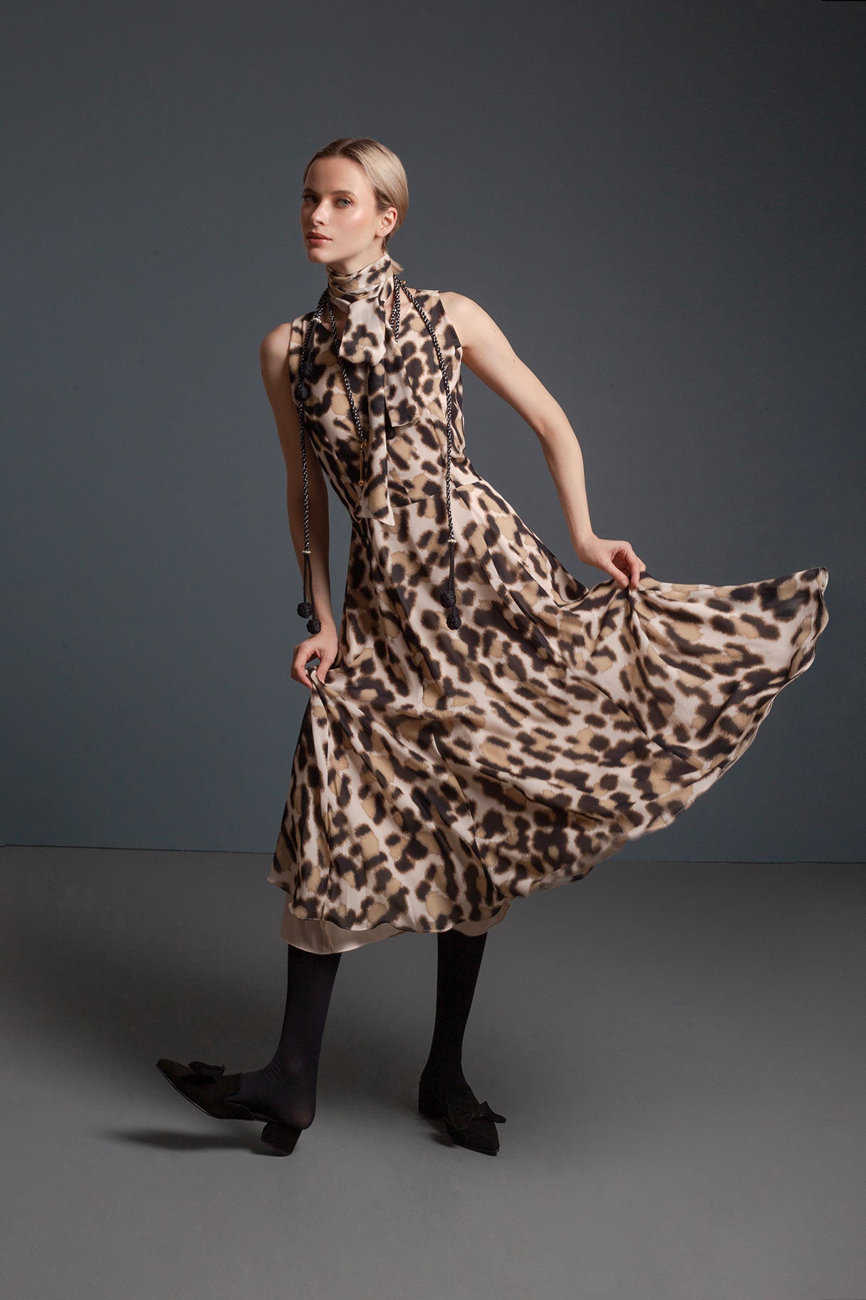 MIDI VESTIDO CINTA TIRA EST FELINO DUNA