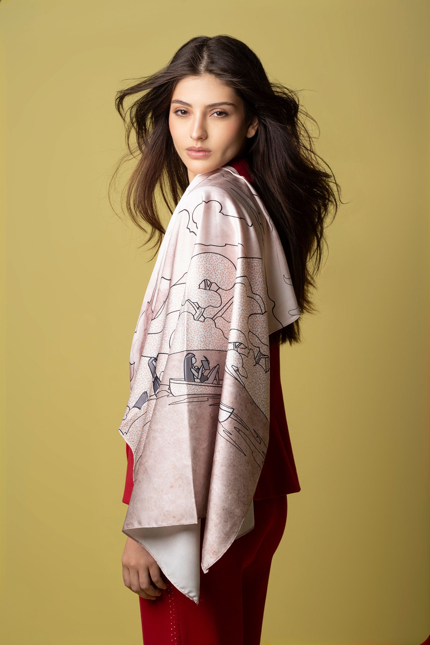 PANOLETA-CARLOTA-MEDIANA-EST-OCRE-foto-modelo-1.jpg