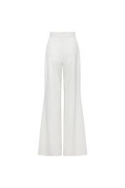 Pantalón ivory de tiro alto y bota ancha, vista posterior
