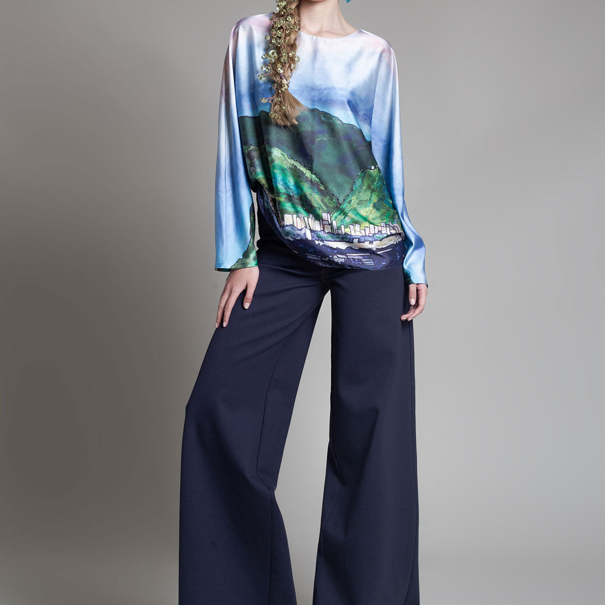 PANTALON-JEAN-ANCHO-40-AZUL-MODELO.jpg