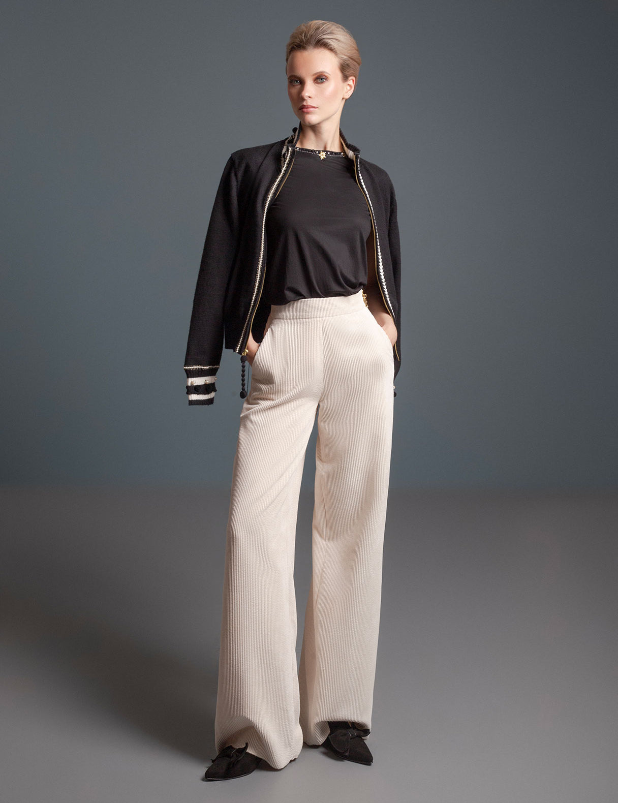 PANTALON-MILO-PANA-BEIGE-MODELO.jpg