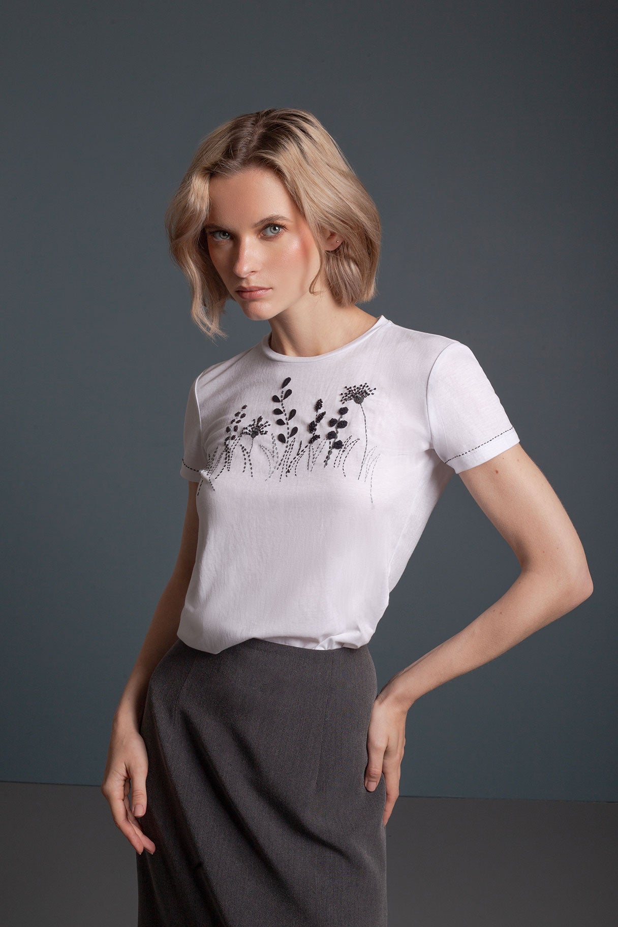 T-SHIRT BASIC JARDÍN BLANCO