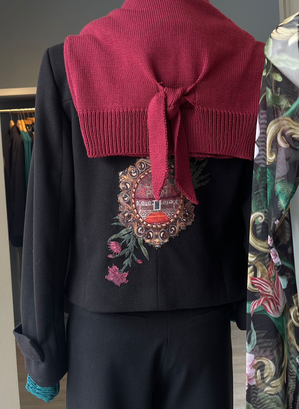 CHAQUETA TAPA BARROCO NEGRO