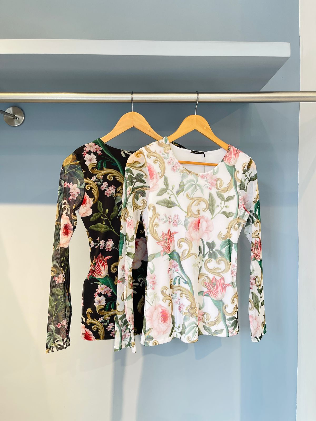 TOP MALLITA EST ROSAS NEGRO