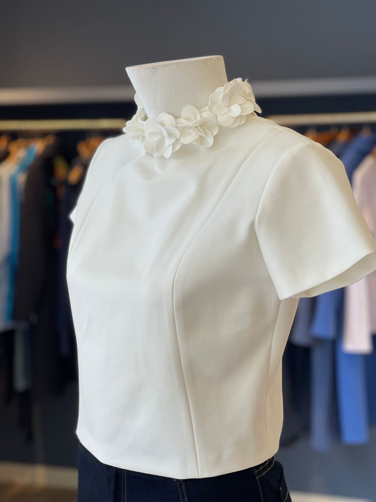 Crop Manguita CR Flor Ivory